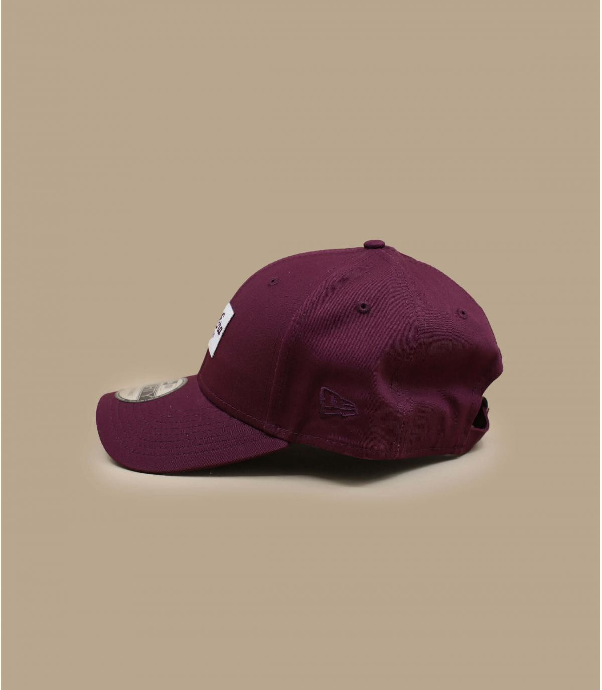 bordeauxrode New Era cap